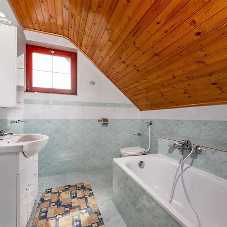 Familia Nyaralo 6a 펜션 *